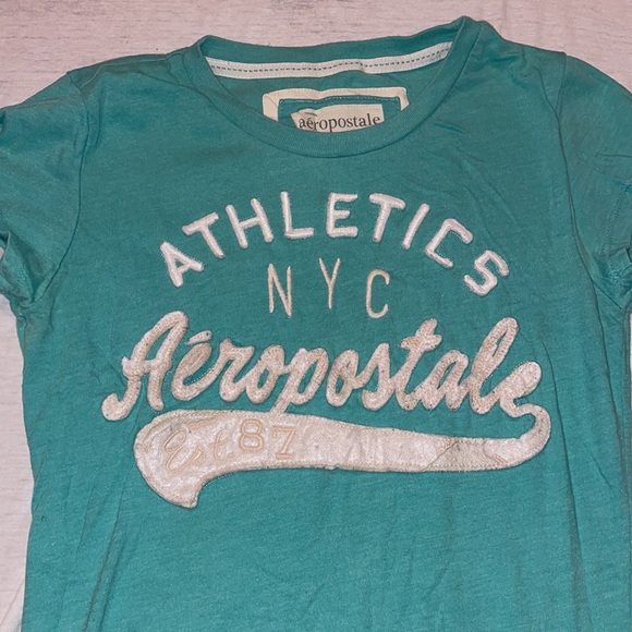 Teal Aeropostale short sleeve shirt. Size medium - Picture 2 of 3